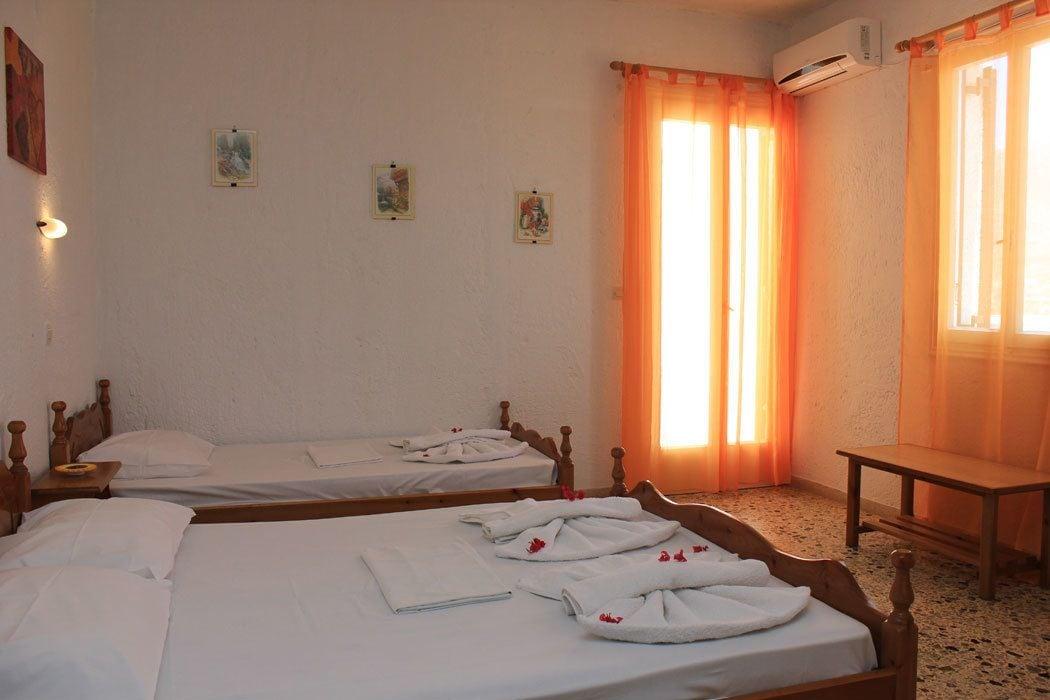 Santa Irini Hotel Періса Екстер'єр фото