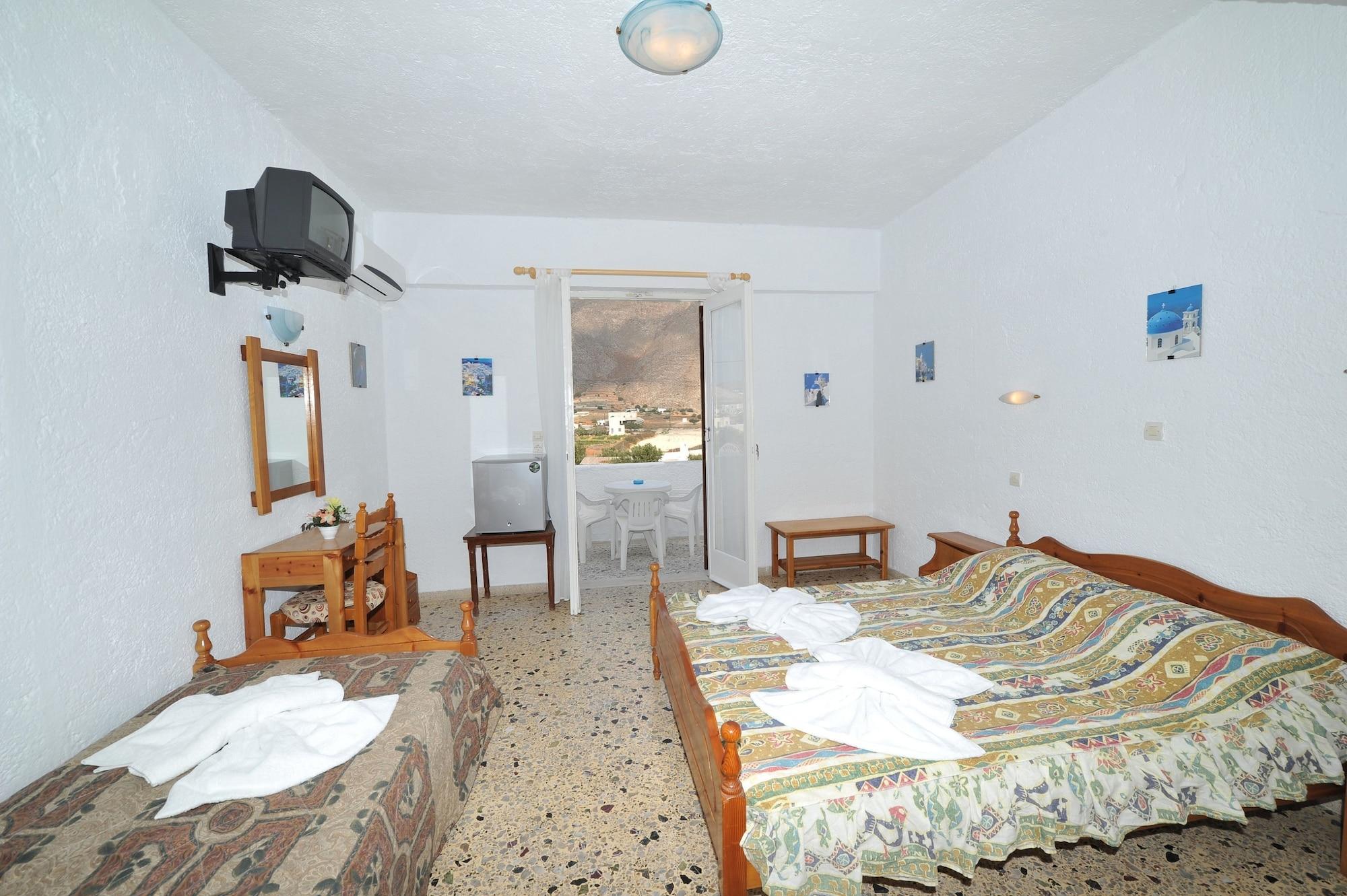 Santa Irini Hotel Періса Екстер'єр фото