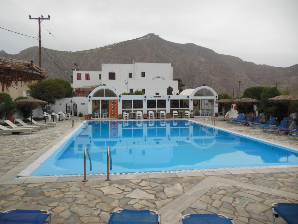 Santa Irini Hotel Періса Екстер'єр фото